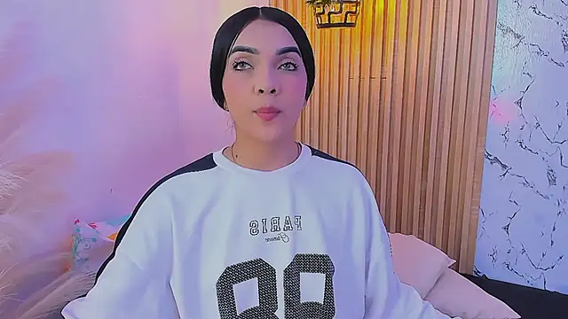 Snapshot of GABRIELAM_MS chatting on 02-25-26, 04:45 GABRIELAM MS online show from 02-25-26, 04:45