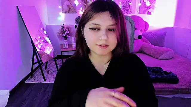 DiaAngell online show from 04-15-26, 07:58