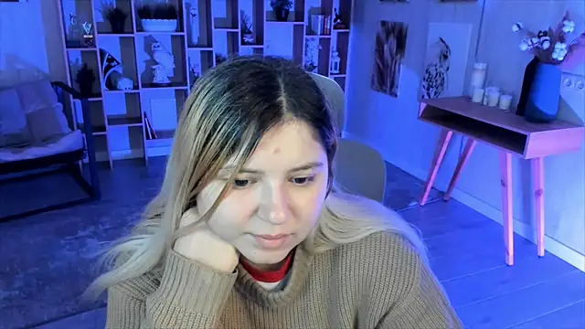 DiaAngell online show from 10-13-25, 07:15