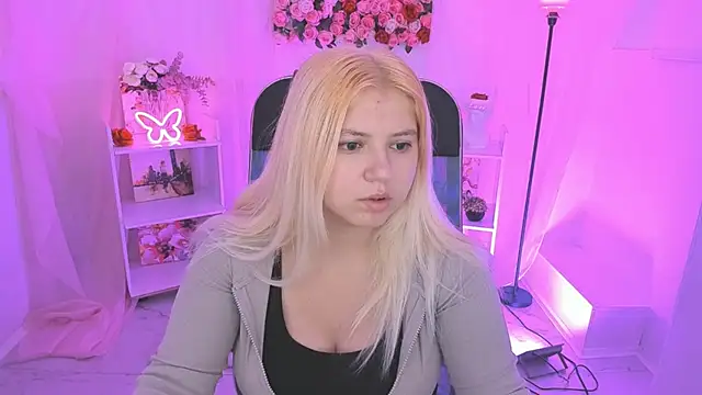 DiaAngell online show from 11-13-25, 07:29