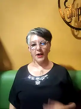 ilonna2025 online show from 03-28-26, 10:55