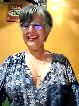 ilonna2025 online show from 06-20-26, 11:21