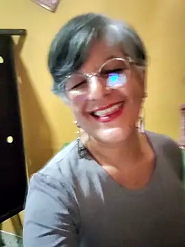 Snapshot of ilonna2025 chatting on 06-06-26, 11:21 ilonna2025 online show from 06-06-26, 11:21