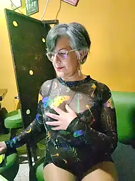 ilonna2025 online show from 06-30-26, 11:38