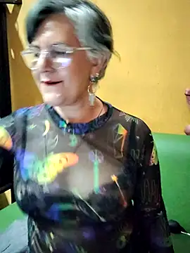 ilonna2025 online show from 06-14-26, 10:55