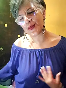 Snapshot of ilonna2025 chatting on 05-08-26, 11:19 ilonna2025 online show from 05-08-26, 11:19