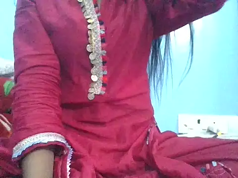 Leoni G online show from 11-30-25, 07:09