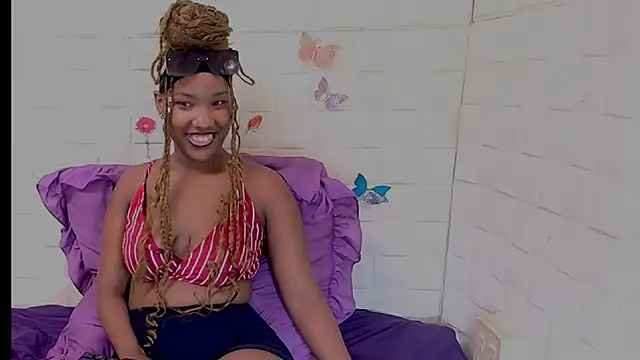 EroticSexyPrada online show from 02-13-26, 09:04