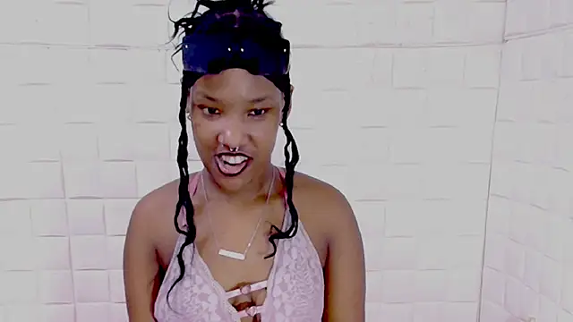 EroticSexyPrada online show from 04-21-26, 05:19