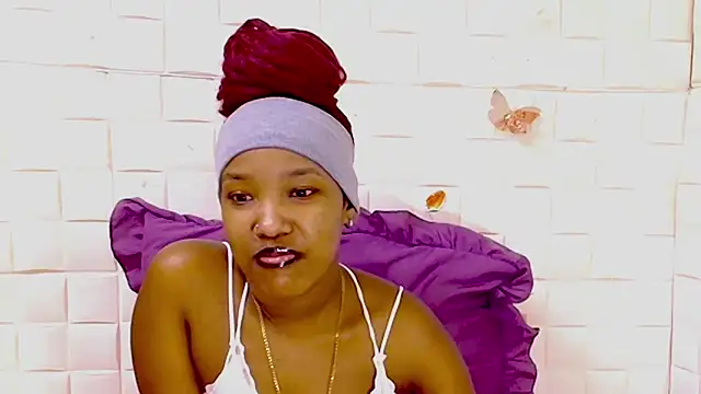 EroticSexyPrada online show from 04-02-26, 06:03