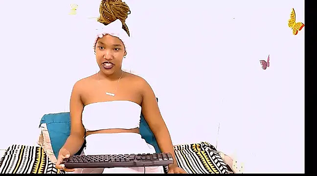 EroticSexyPrada online show from 03-07-25, 11:07