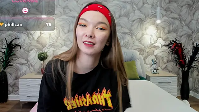 SusannJohnson online show from 03-10-25, 01:00