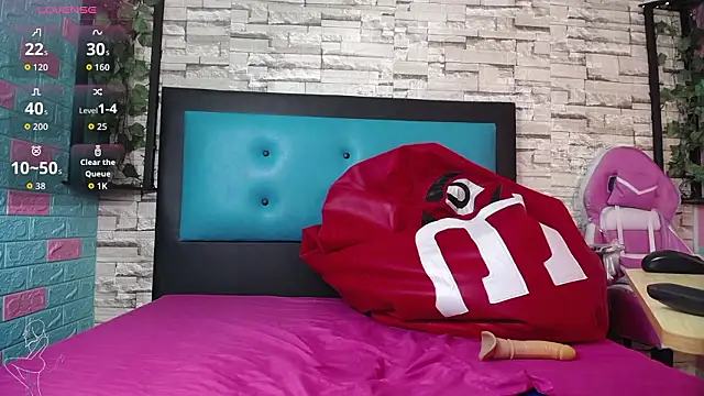 Pink 19 online show from 02-12-26, 01:00