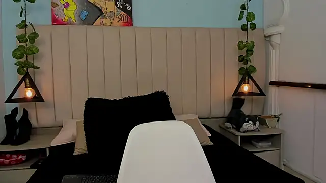 Snapshot of Paulina_Lopezz chatting on 10-23-25, 07:45 Paulina Lopezz online show from 10-23-25, 07:45