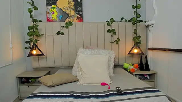 Snapshot of Paulina_Lopezz chatting on 02-13-26, 08:31 Paulina Lopezz online show from 02-13-26, 08:31