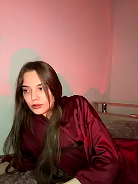 Snapshot of RayWillliams chatting on 11-18-25, 11:57 RayWillliams online show from 11-18-25, 11:57