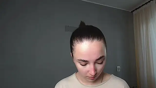 Eva Gloryy online show from 05-06-26, 07:23