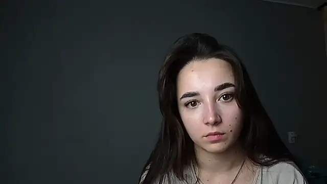 Eva Gloryy online show from 12-15-25, 05:41