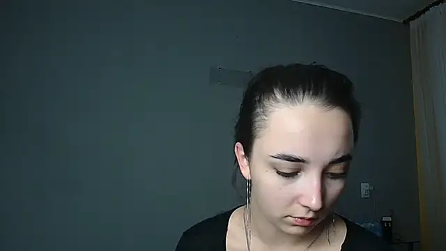 Eva Gloryy online show from 11-14-25, 02:21