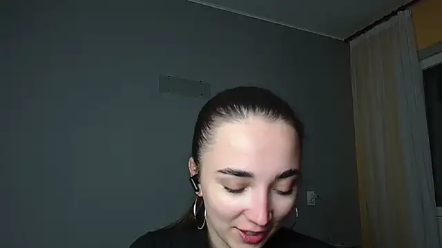 Eva Gloryy online show from 04-28-26, 07:40