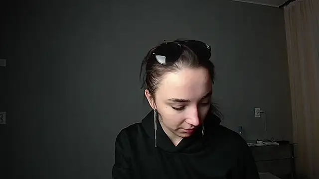 Eva Gloryy online show from 03-18-25, 05:23