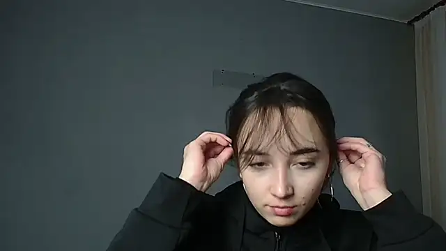 Eva Gloryy online show from 11-22-25, 10:25