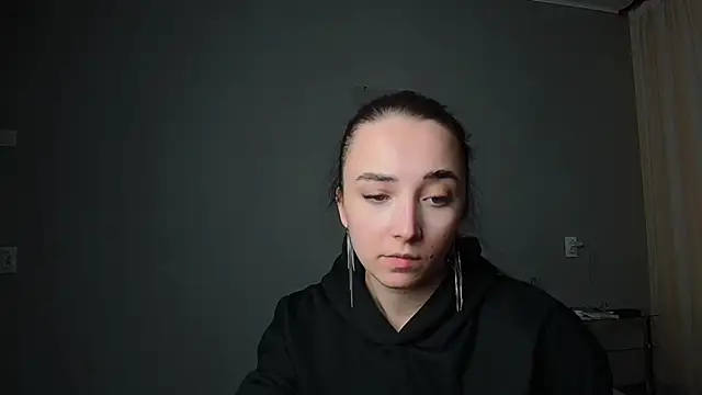 Eva Gloryy online show from 03-18-25, 08:26