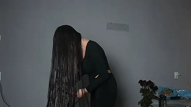 Eva Gloryy online show from 10-24-25, 05:01