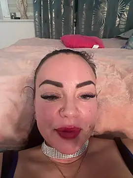 Snapshot of HotLivv69 chatting on 02-04-25, 07:11 HotLivv69 online show from 02-04-25, 07:11