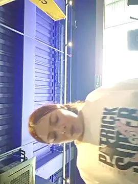 bellamadison24 online show from 03-05-25, 04:35