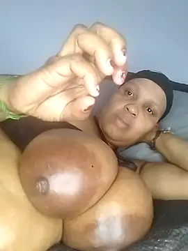 bubblendz1988 online show from 11-29-25, 04:18