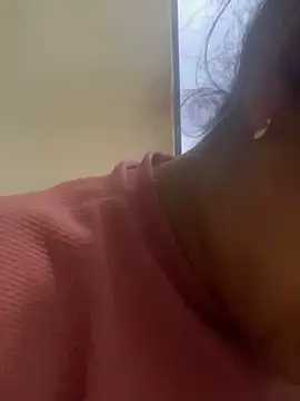 Lili  taylor online show from 02-13-26, 11:05