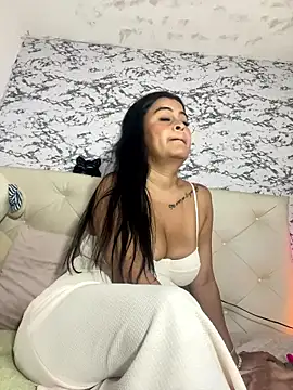 Lili  taylor online show from 01-09-26, 12:06