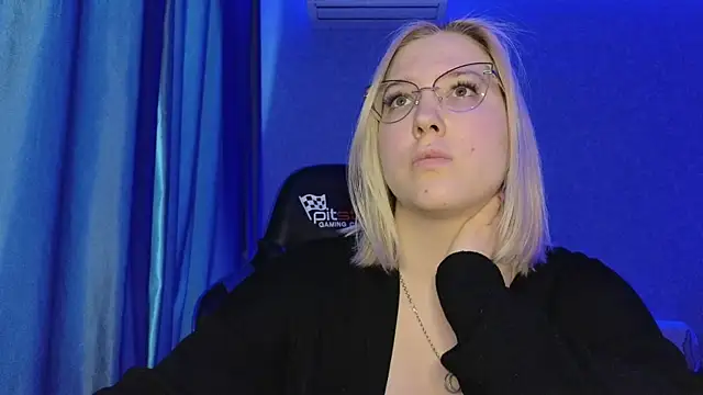 HotBrandyX online show from 05-21-26, 10:01
