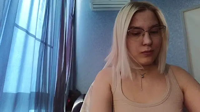 HotBrandyX online show from 10-25-25, 04:00