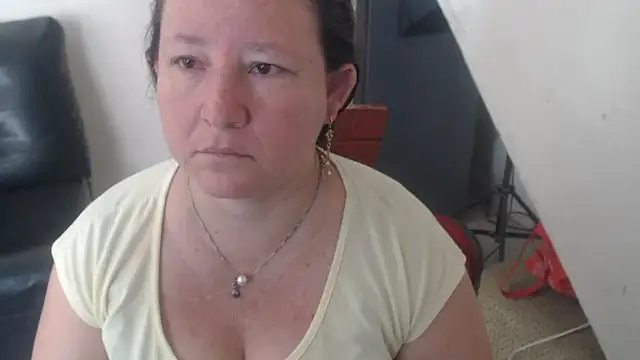 Snapshot of Yohis_Kiut25 chatting on 10-07-25, 06:42 Yohis Kiut25 online show from 10-07-25, 06:42