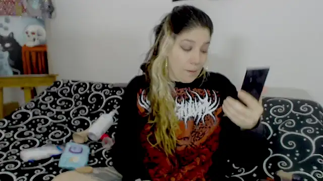 sharonnleon online show from 10-16-25, 09:01