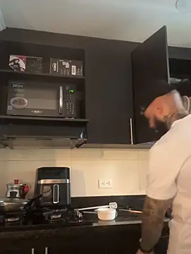 dereckgreen online show from 04-14-26, 06:46