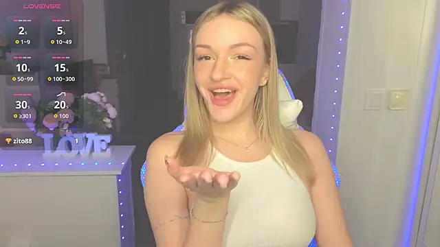 MargaretSweet1 online show from 11-02-25, 01:10