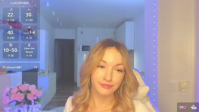 MargaretSweet1 online show from 10-06-25, 12:34