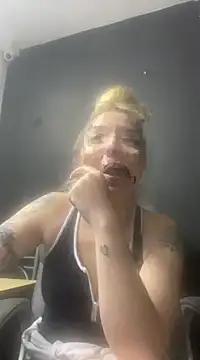 Snapshot of viktoria_davis_ chatting on 03-09-25, 03:27 viktoria davis online show from 03-09-25, 03:27