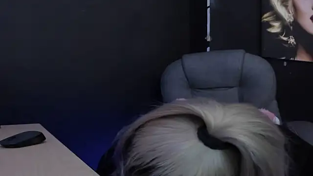 viktoria davis  online show from 02-24-26, 10:54