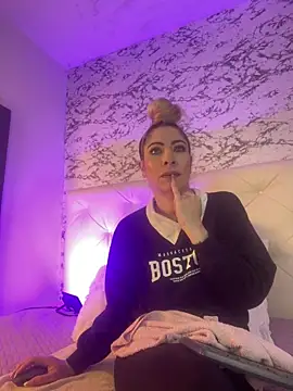 Snapshot of viktoria_davis_ chatting on 02-28-25, 10:39 viktoria davis online show from 02-28-25, 10:39