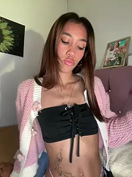 zoe storm online show from 03-06-25, 07:43