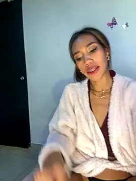 zoe storm online show from 09-21-25, 04:50