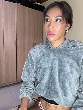 zoe storm online show from 03-25-26, 09:14