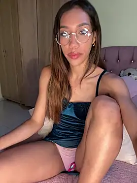 zoe storm online show from 03-06-26, 12:27