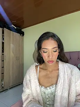 zoe storm online show from 06-18-26, 10:37