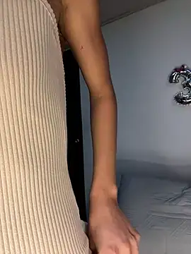 zoe storm online show from 02-05-26, 01:01