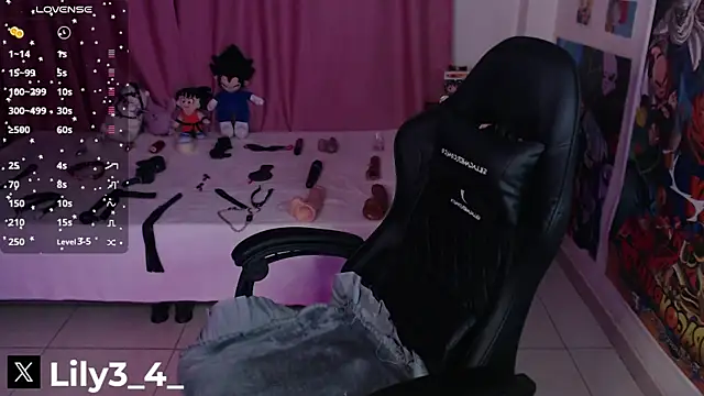 Snapshot of lily3_4 chatting on 10-10-25, 06:47 lily3 4 online show from 10-10-25, 06:47